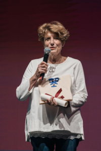 Margherita Serra durante la cerimonia di premiazione "Premio Donna del Marmo 2024".